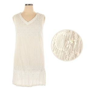 Soho Boho White Embroidered Floral Beaded Gauzy Tunic Top Size XL NWT